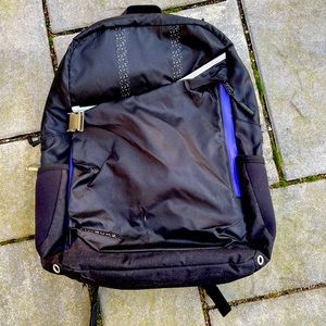 Sale ! Timbuktu Slim Backpack with Rain Hood